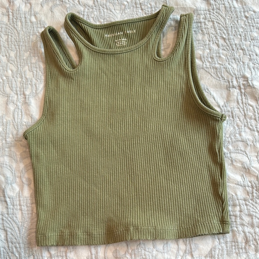 American Eagle cropped tank